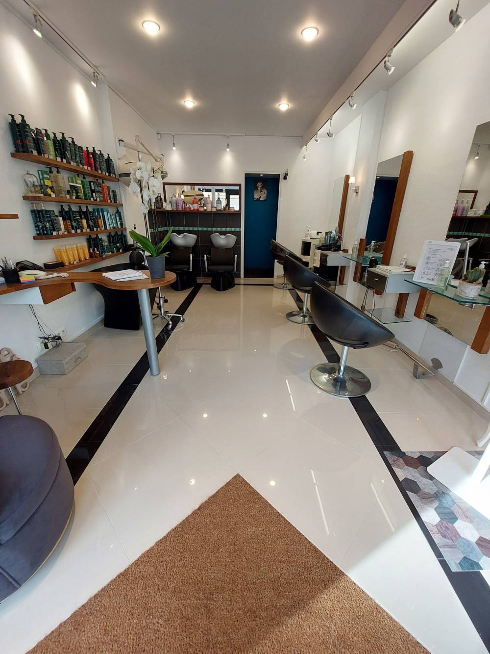 photo du salon de coiffure