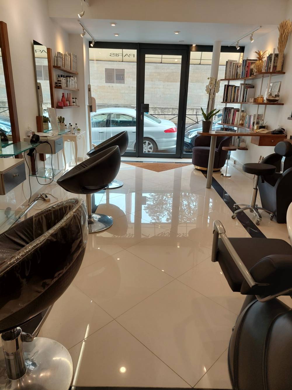 photo du salon de coiffure