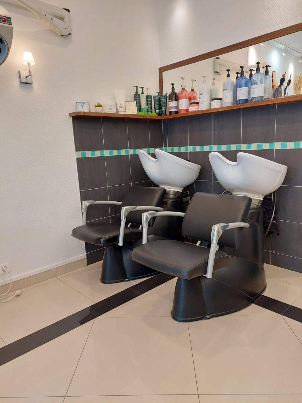 photo du salon de coiffure